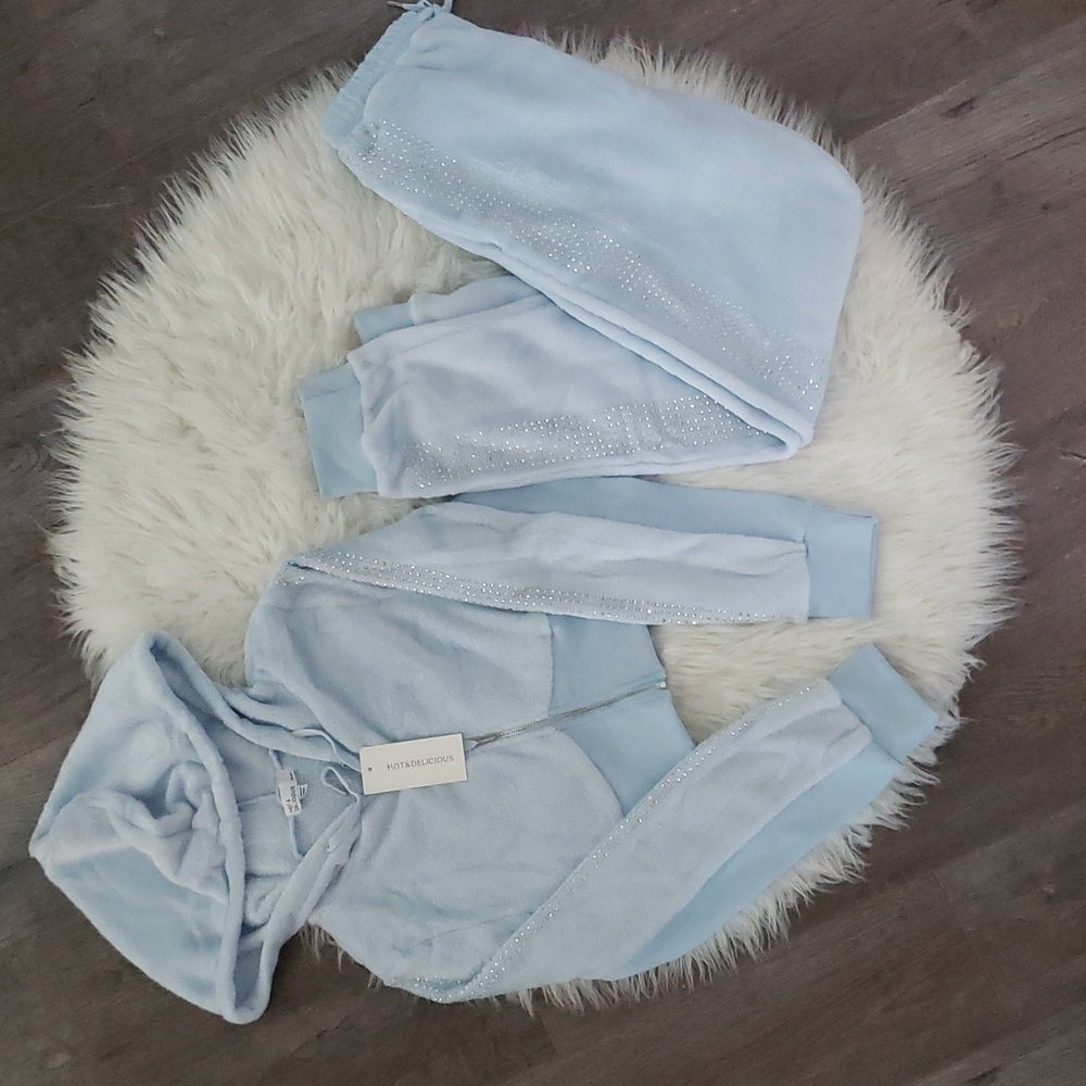 NWT Hot & Delicious Plush Crop Tracksuit Jogger Lounge Set Light Blue Size L
